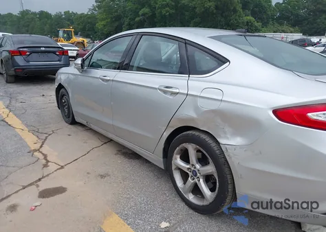 2016 Ford Fusion Se z USA, uszkodzony, nr VIN 3FA6P0HD8GR231869